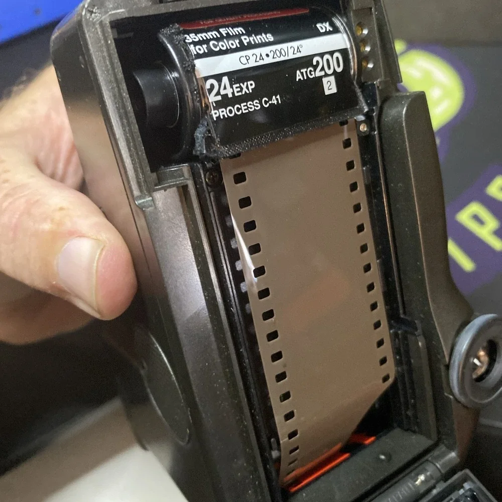 Vtg Olympus Infinity SuperZoom 330 AF Point & Shoot 35mm Film Camera Works B2